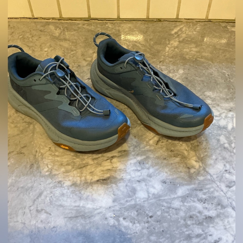 Hoka Transport